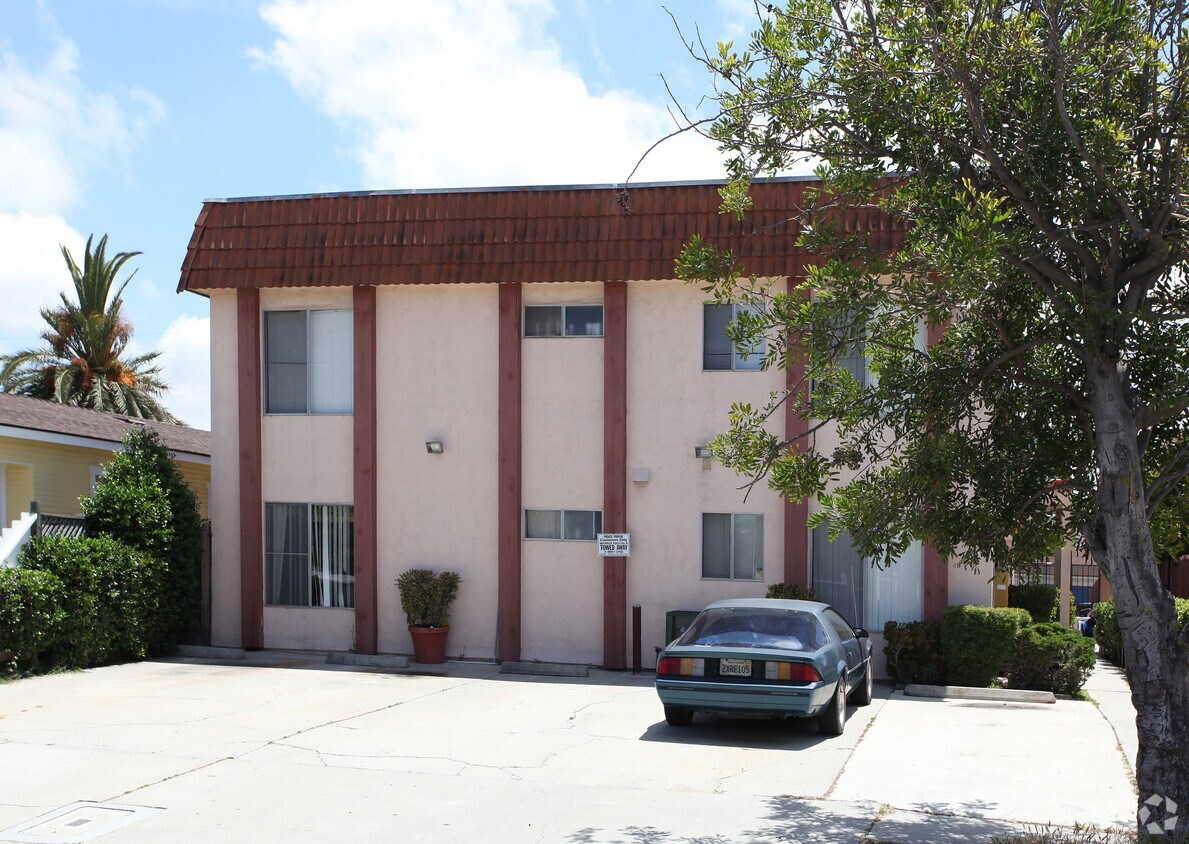 Building Photo - 4437 Mcclintock St