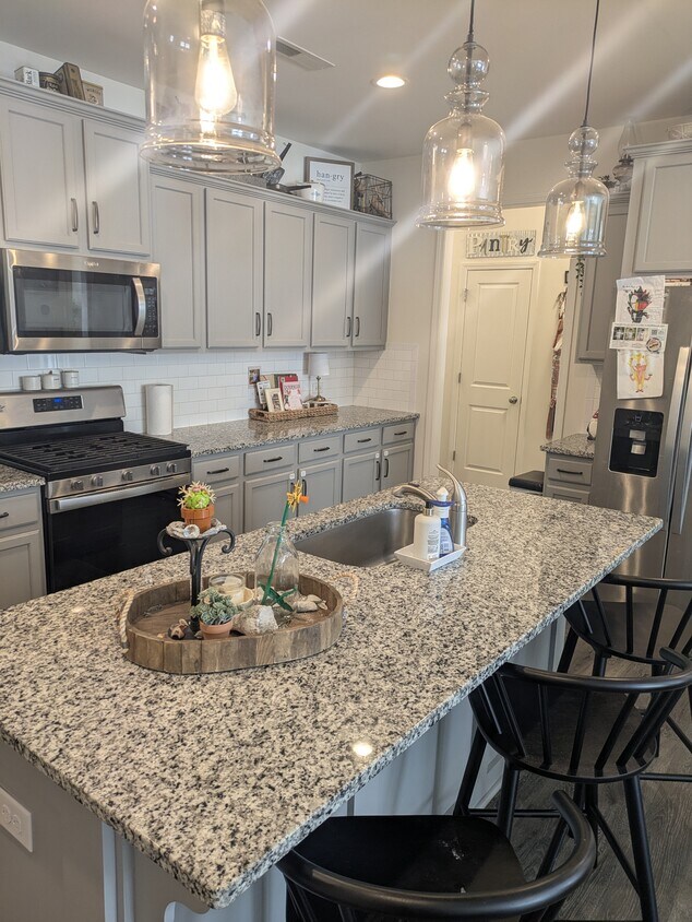 Foto principal - 7481 Hartsfield Dr