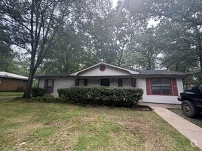 Building Photo - 33 Fairfield Dr