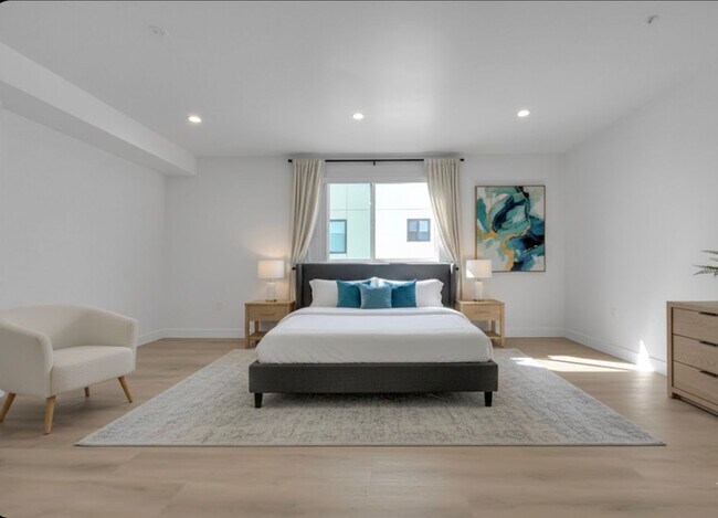 Foto del edificio - 5850 Vineland Ave