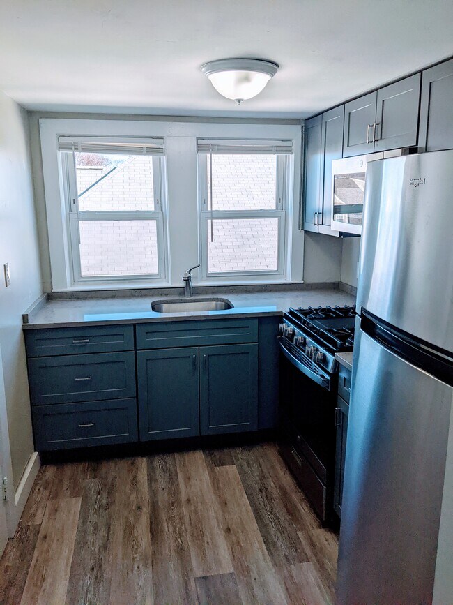 Building Photo - 25 Hosmer St