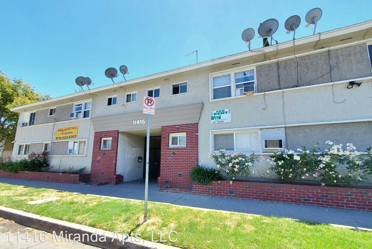 Primary Photo - 11416 Miranda St