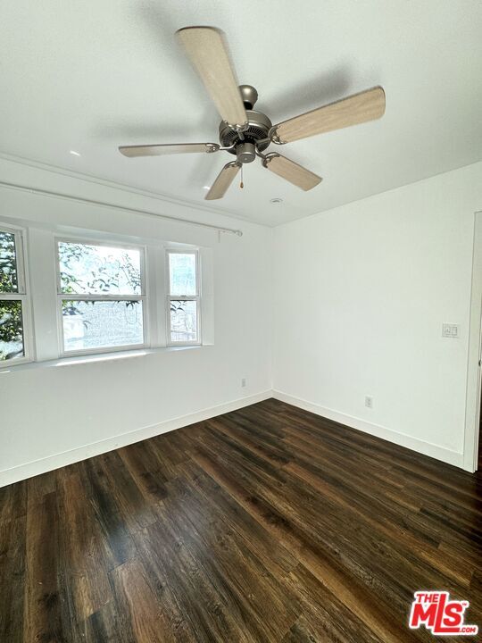 Foto del edificio - 2358 Landa St