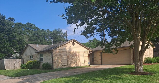 Foto del edificio - 18834 Pine Trace Ct