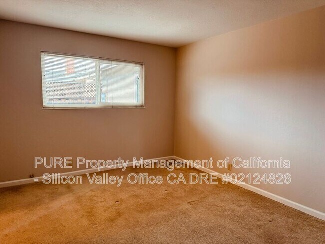 Foto del edificio - 5035 Wayland Ave