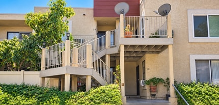 Building Photo - 433 Autumn Dr