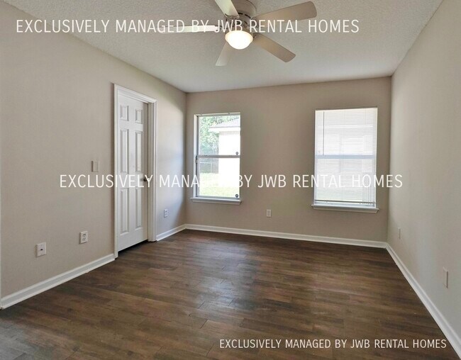 Building Photo - 8120 Osteen St