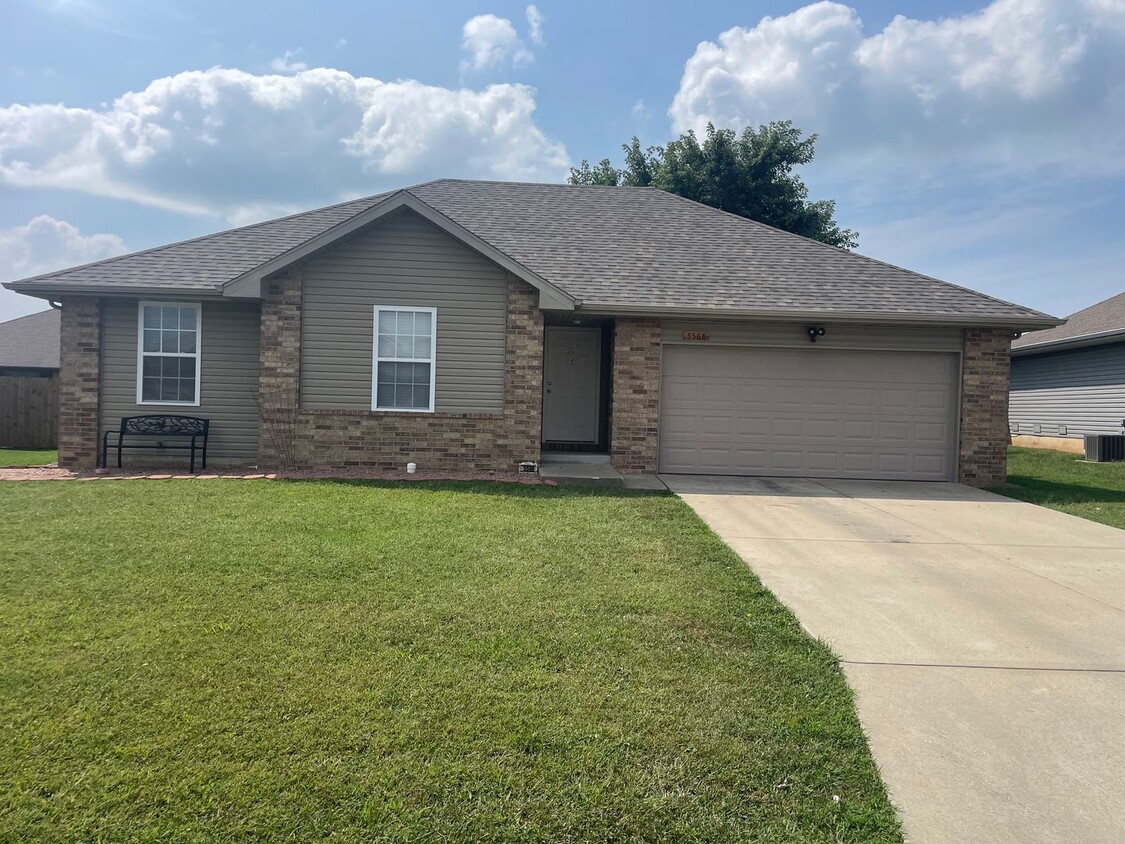 Primary Photo - 3 Bedroom in Republic School District!