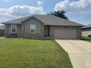 Building Photo - 5568 W Longleaf Dr