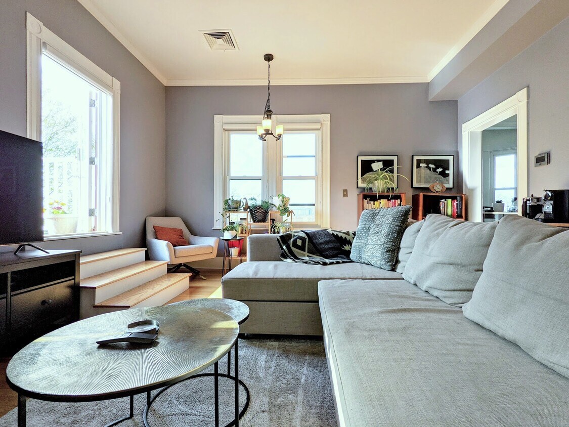 Foto principal - 124 Winthrop Rd