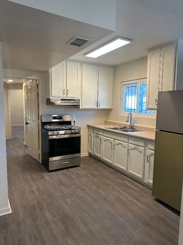 Photo - 1205 W 97th St Apartment