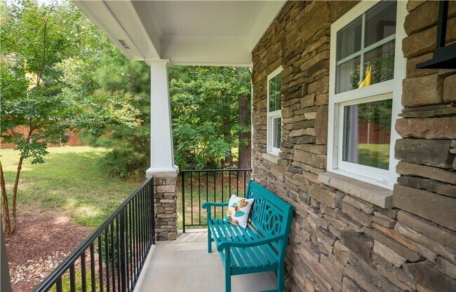 Foto del edificio - 4 bedrooms/3 bathrooms - The Oakes At Fenton Mill