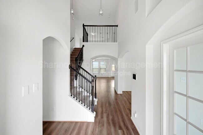 Foto del edificio - 5309 Camerford Ct