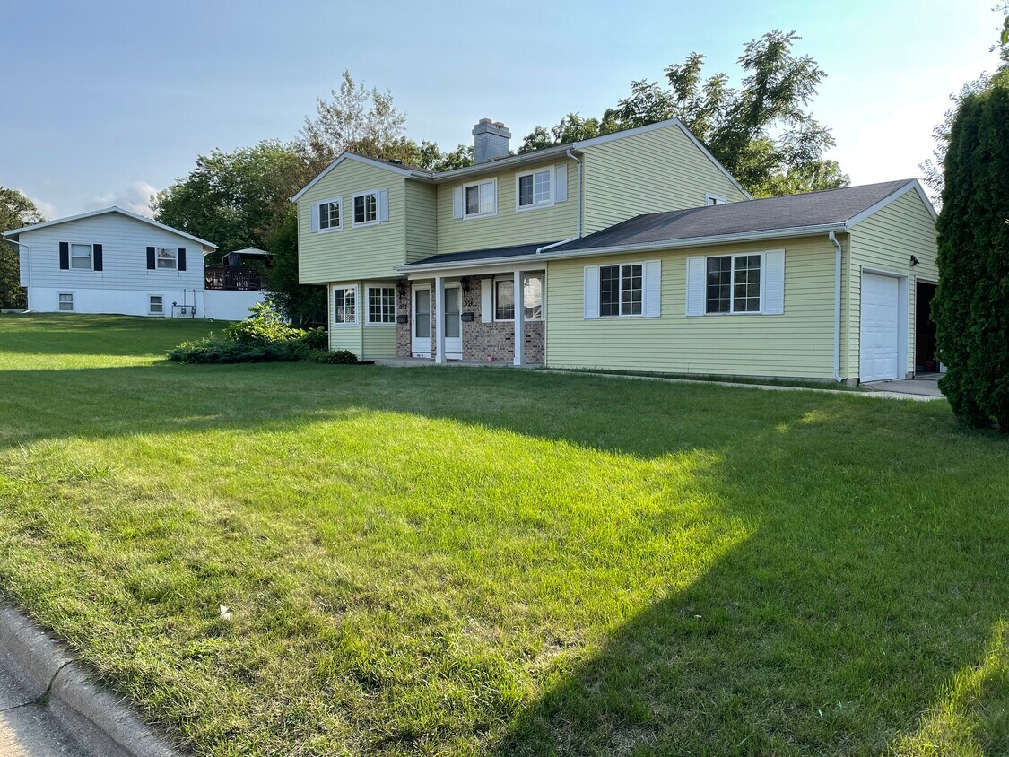 532 Melody Ln, Verona, WI 53593 Townhome Rentals in Verona WI