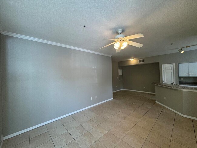 Foto del edificio - 6308 Raleigh St