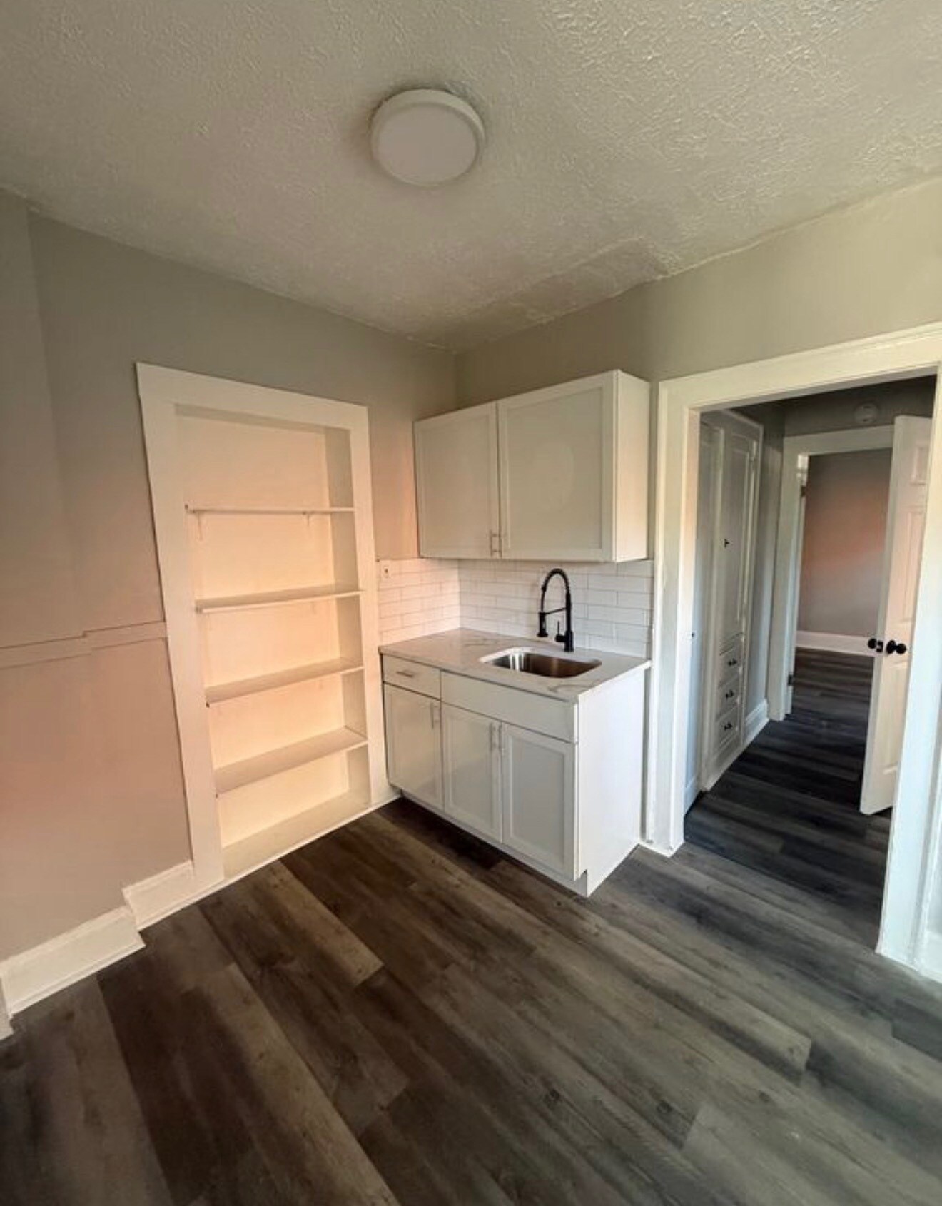 Noble Villa Apartments – photo 2
