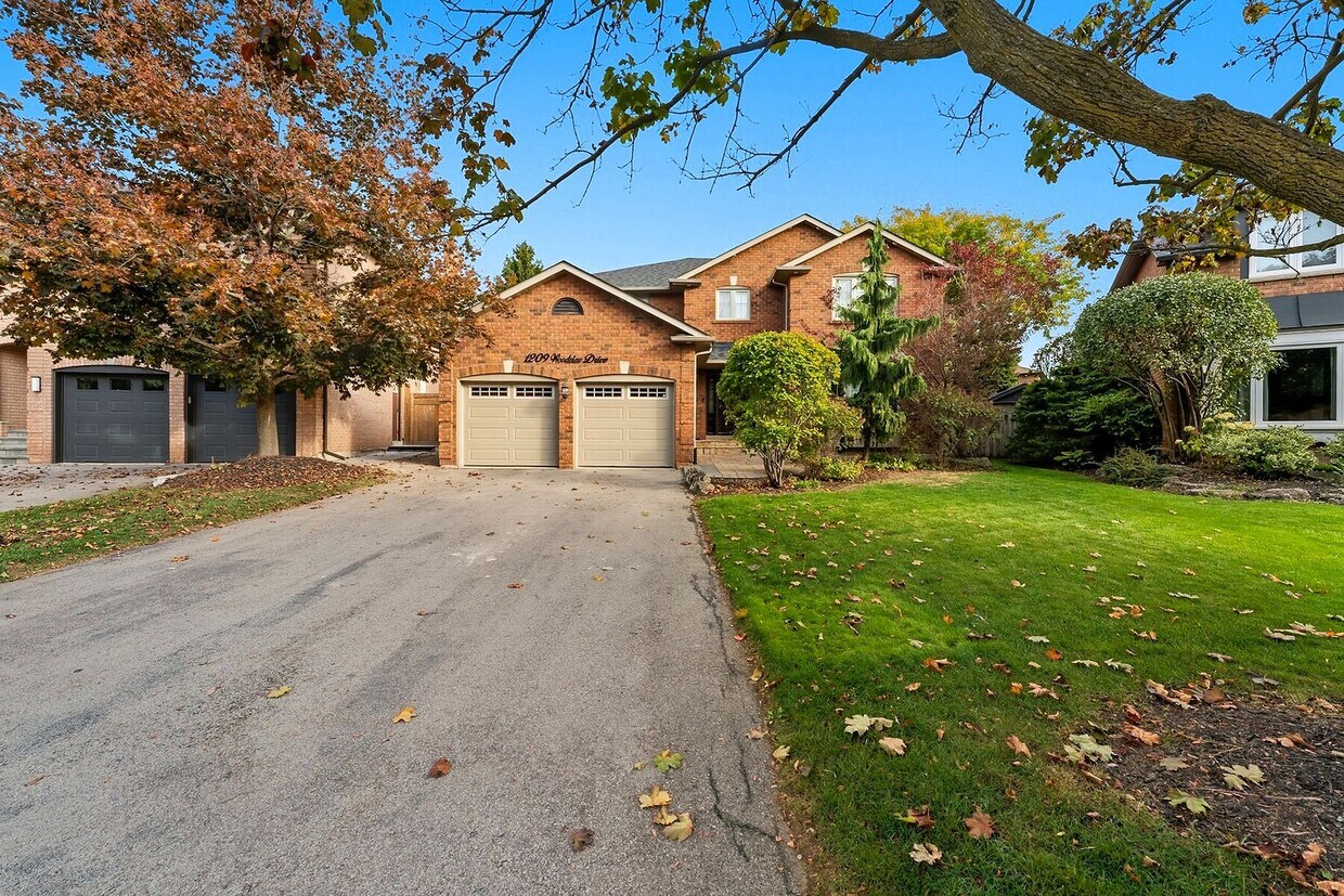 Photo principale - 1209 Woodview Dr