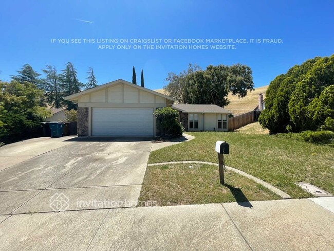 Building Photo - 2425 Grimsby Dr