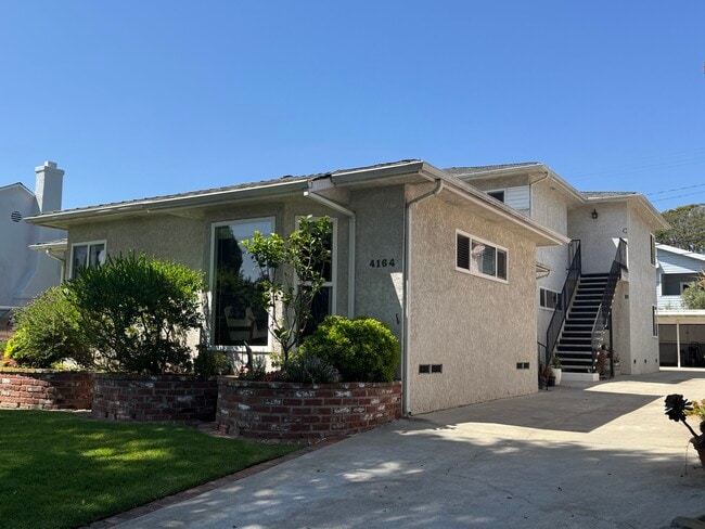 Foto del edificio - 4164 Madison Ave