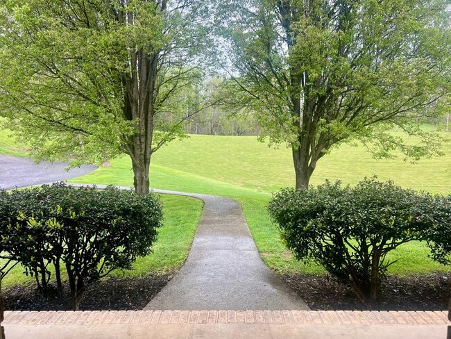 Building Photo - 1212 Ridgewood Ct