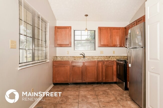 Building Photo - 4002 Harmony Dr