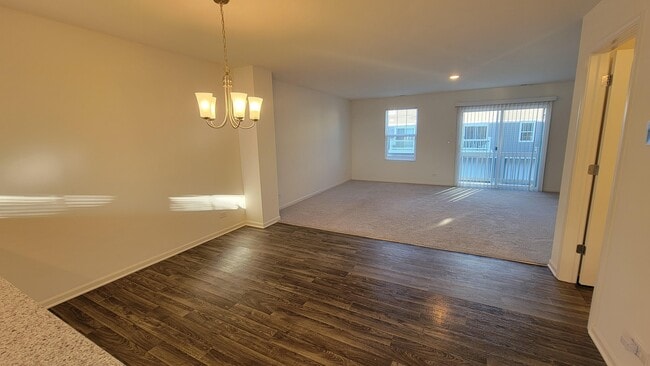 Building Photo - 180 Goldenrod Dr