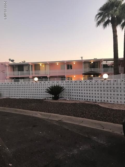 Foto principal - 6847 E 4th St