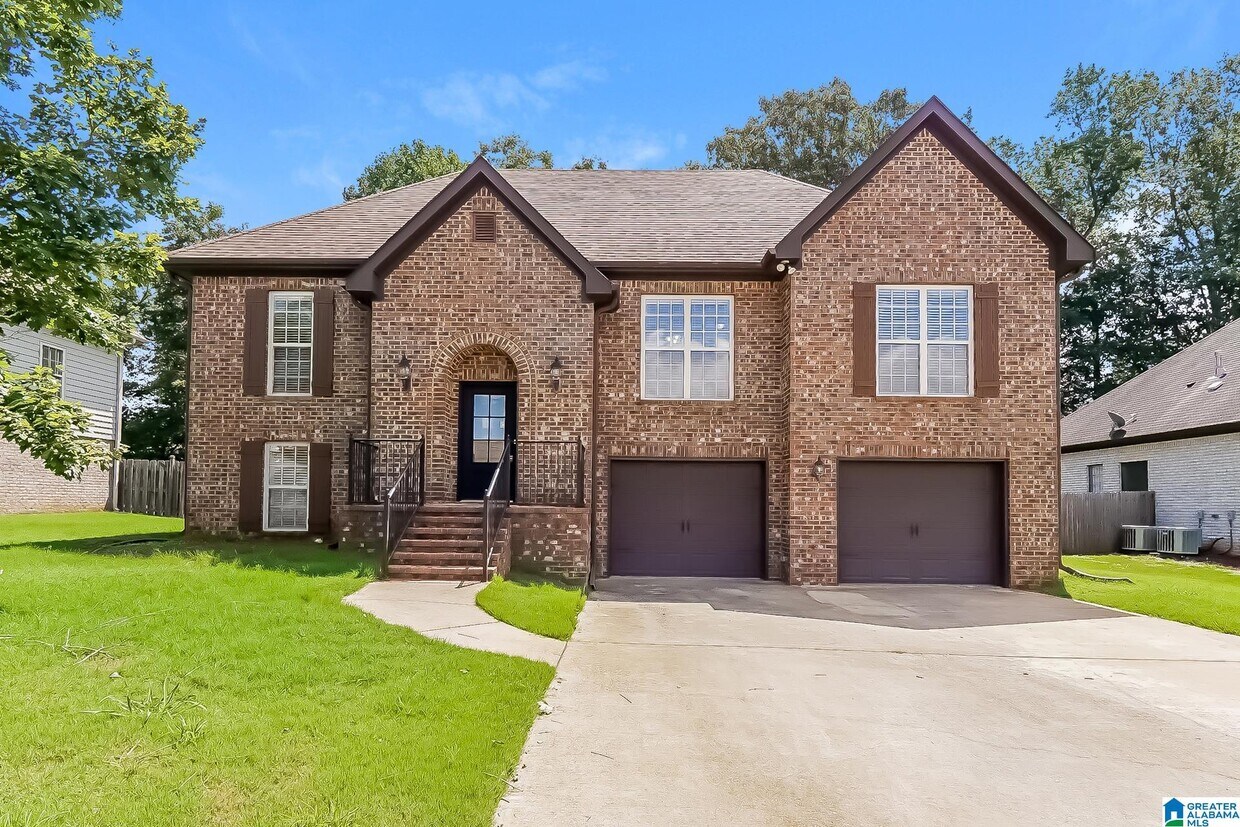 Primary Photo - 6374 Cove Ln