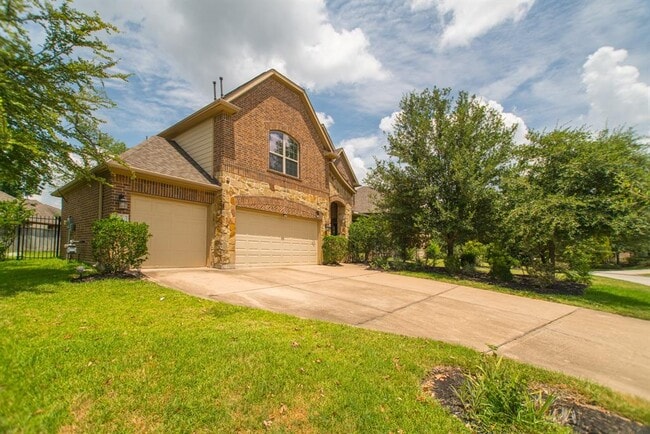 Building Photo - 30 East Wading Pond Circle