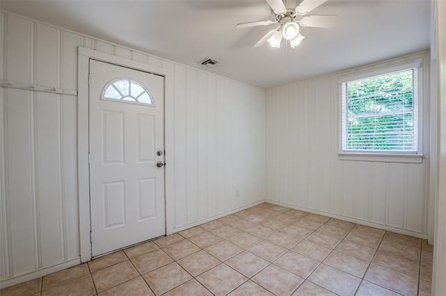 Building Photo - 6530 Danbury Ln