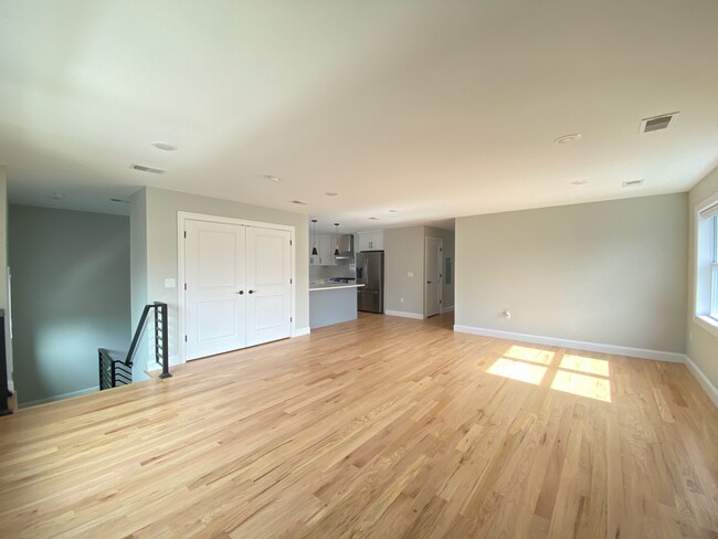 Building Photo - 105 Feronia Way