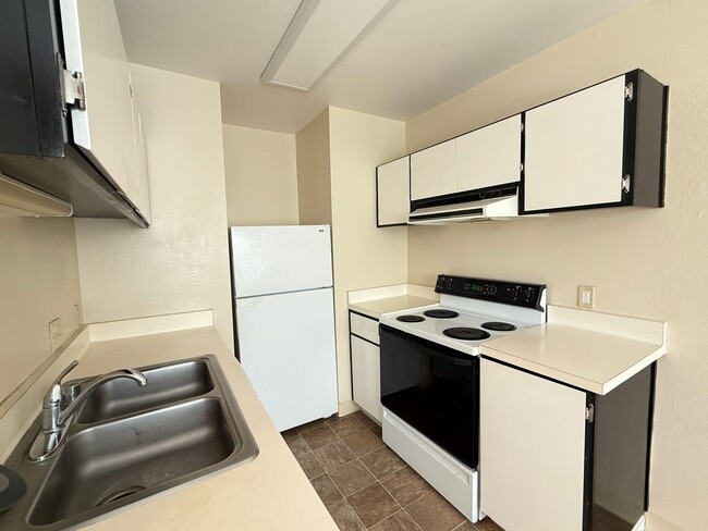 Building Photo - 962 Kiely Blvd