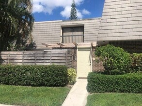 Building Photo - 1522 15th Terrace