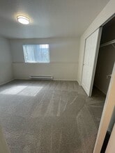 Building Photo - Sunpointe