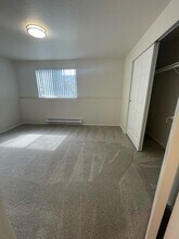 Building Photo - Sunpointe