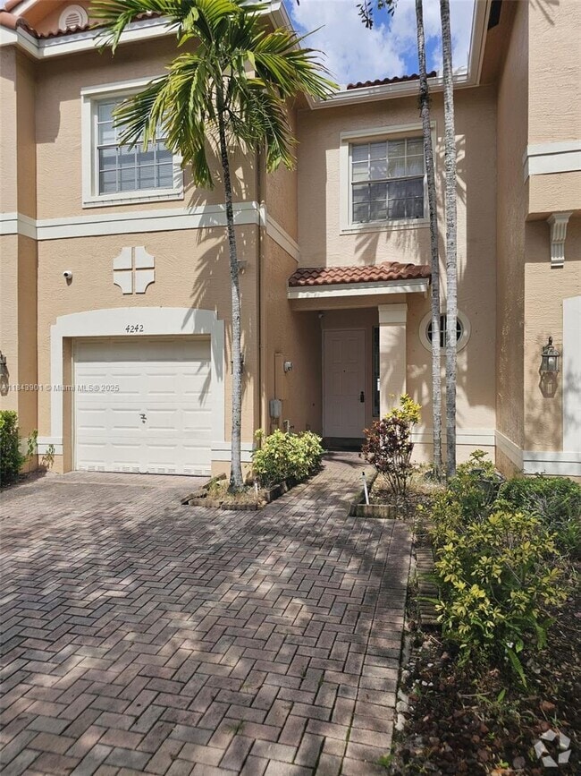 Building Photo - 4242 SW 124th Way