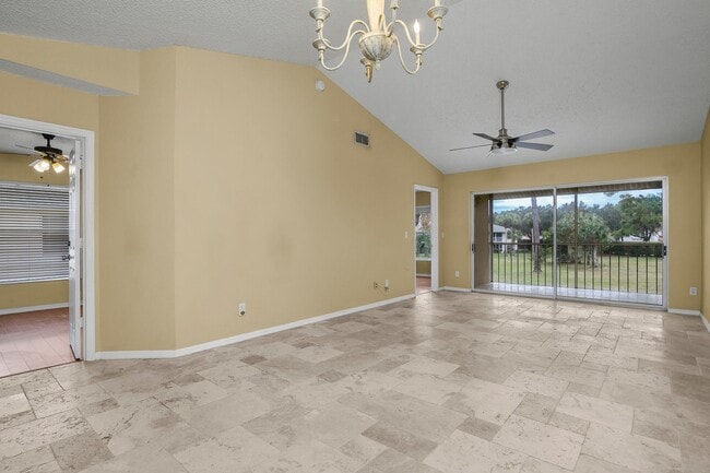 Building Photo - Berkshire Lakes, 2nd Floor, Corner Unit for Annual Lease