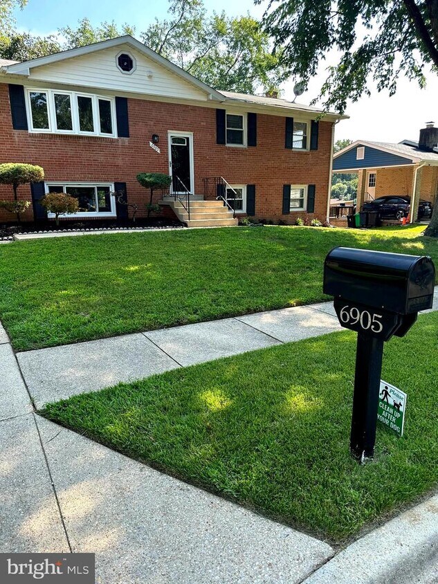 Primary Photo - 6905 Fulford St