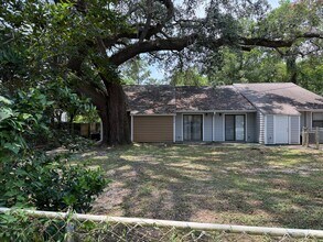 Building Photo - 2840 Misty Garden Cir