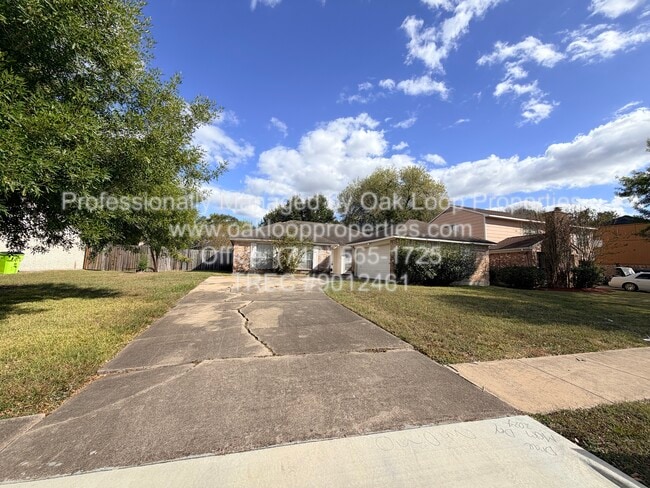 Photo - 1367 Gentle Bend Dr House