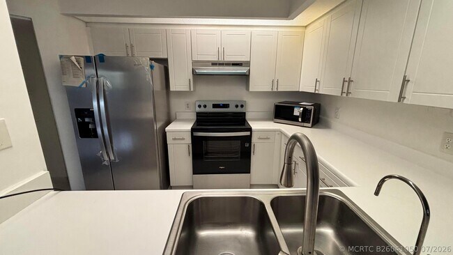 Foto del edificio - 1001 SW 141st Ave