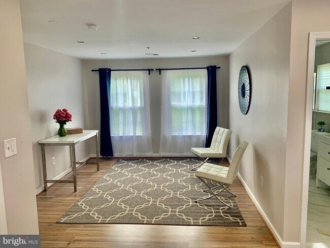 Foto del edificio - 2104 Sayan Ct