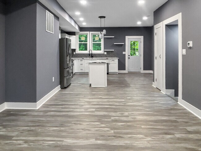 Foto del edificio - 4113 Fairview Ave
