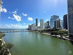 Building Photo - 801 Brickell Key Blvd