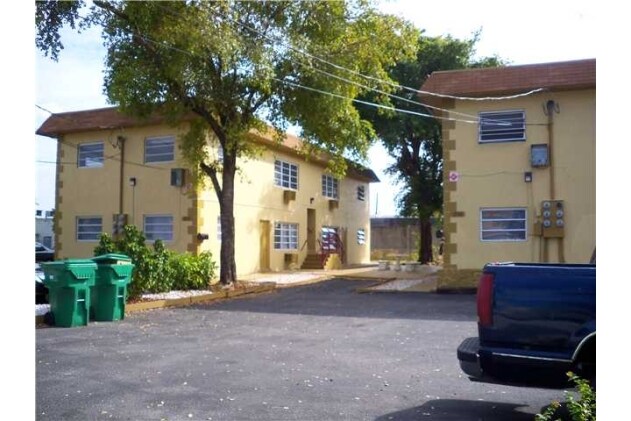 Building Photo - 1000-1002 NW 2nd St