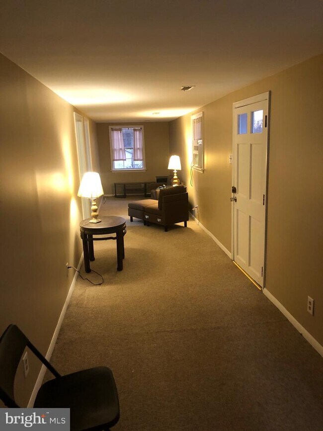 Foto del edificio - 46687 W St Mary's Manor Rd
