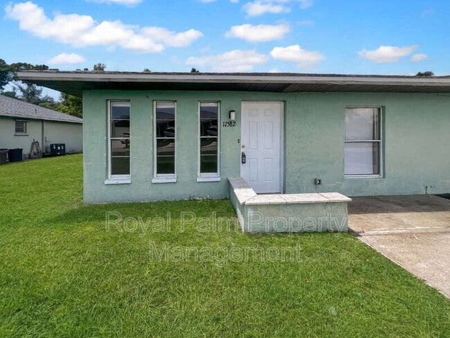 Foto del edificio - 17582 Cypress Point Rd