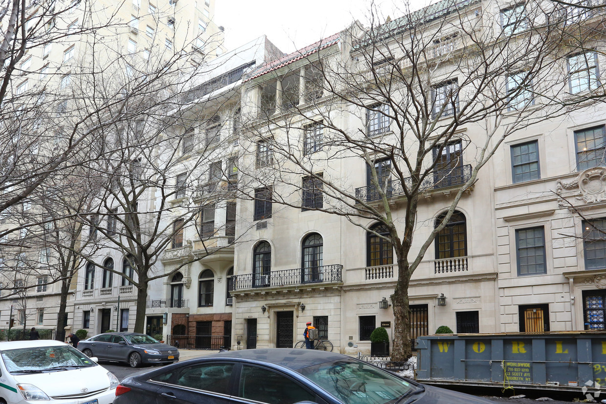 Primary Photo - 9 E 74th St