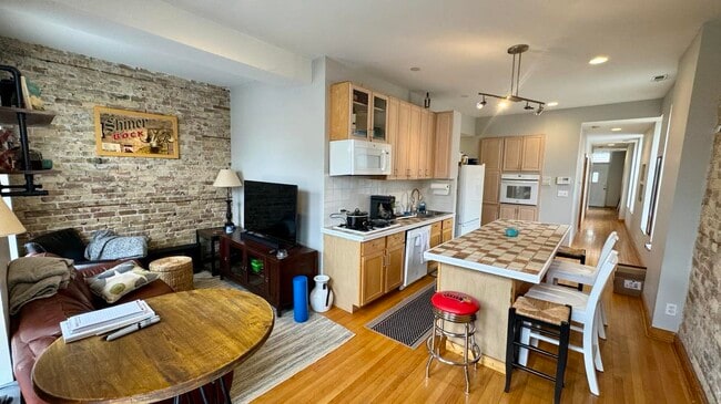 Foto del edificio - 1453 W Cortez St