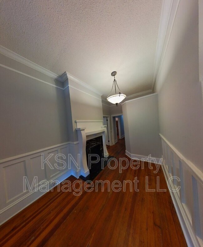 Foto del edificio - 1914 Barnard St